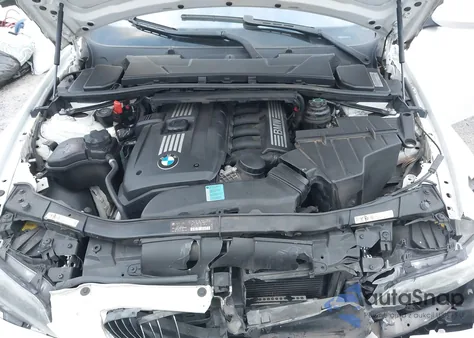 2009 BMW 328I z USA, uszkodzony, nr VIN WBAWL13559PX26792